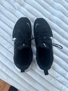 Nike free running shoes size 9.5